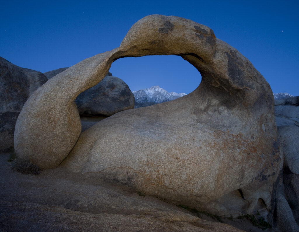 A view of Lone Pine through Mobius Arch